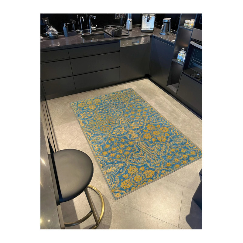Tapis décoratif doré traditionnel et lavable, Rectangle 4 pi x 5 pi 11 po