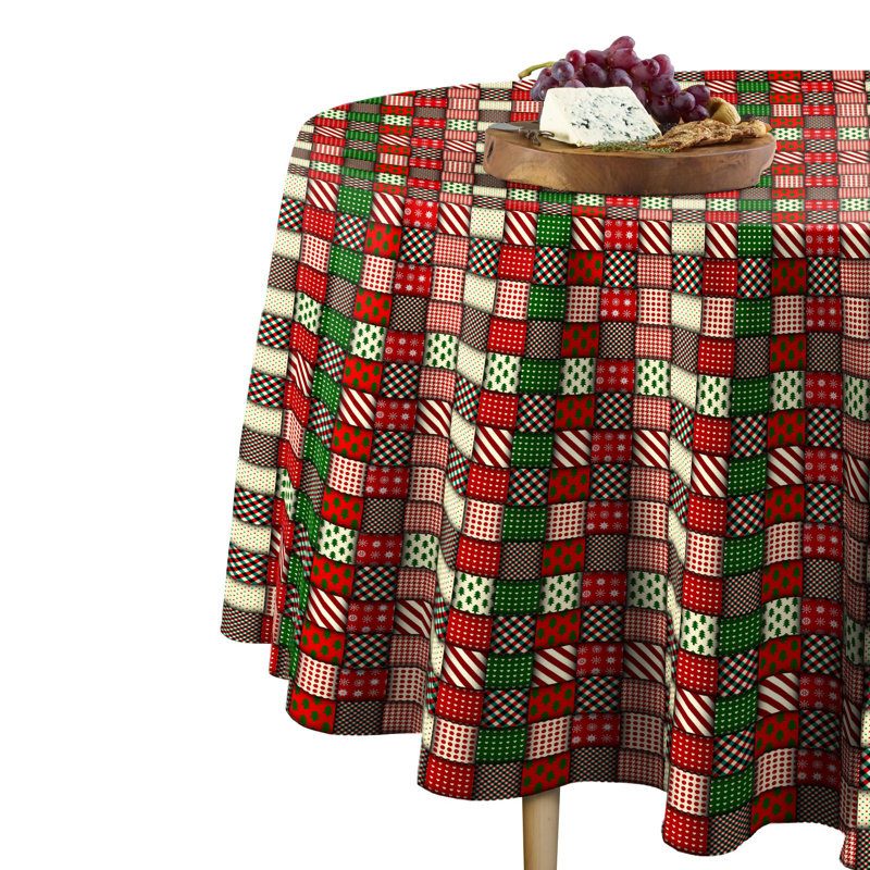 Lodd Christmas Quilt Round Tablecloth, 96" W x 96" L
