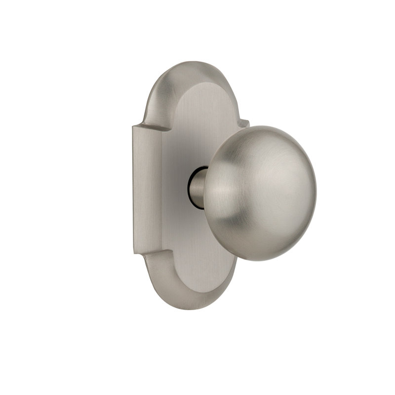 Plaque Cottage avec bouton de porte New York, 2 3/8 po, Nickel satiné
