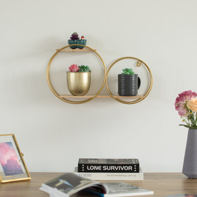 Étagère murale décorative à niveaux et à volants