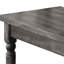 Banc gris patiné pour la salle à manger, avec un magnifique siège à pieds tournés et un attrait rustique