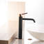 Robinet de lavabo de salle de bain avec poignée dorée