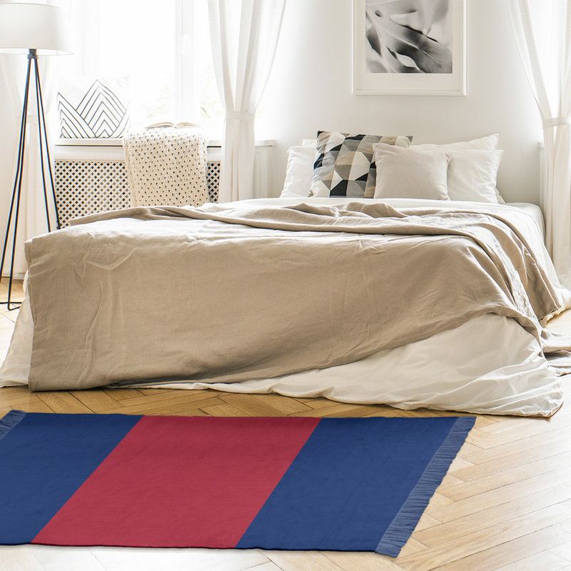 Tapis bleu à rayures de hockey national, Oui