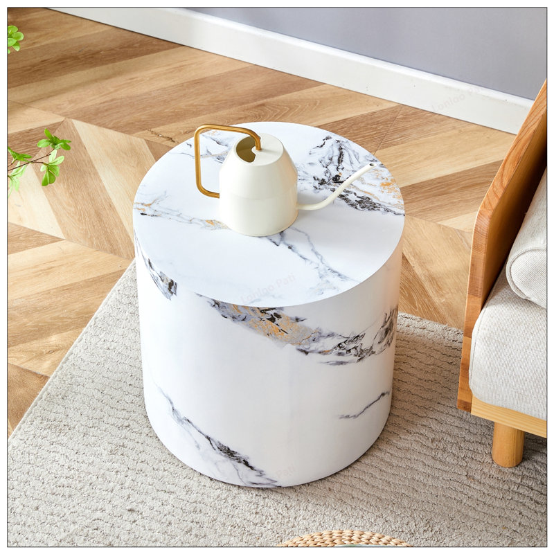 Table cylindrique polyvalente avec motif élégant pour de multiples utilisations intérieures et une durabilité accrue