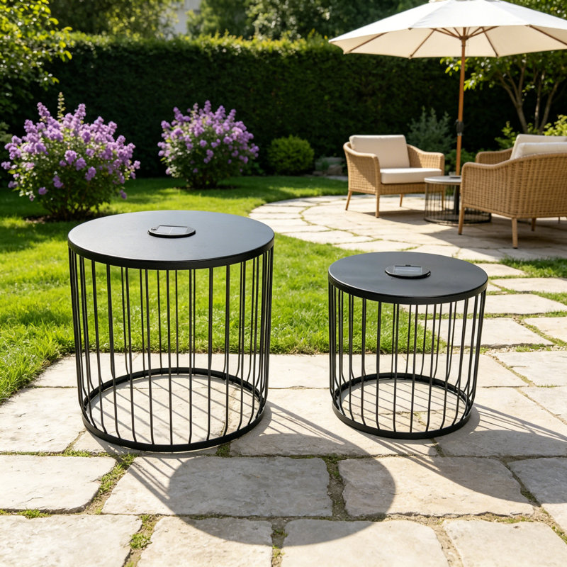 Ensemble de 2 tables d'appoint de patio avec tables solaires