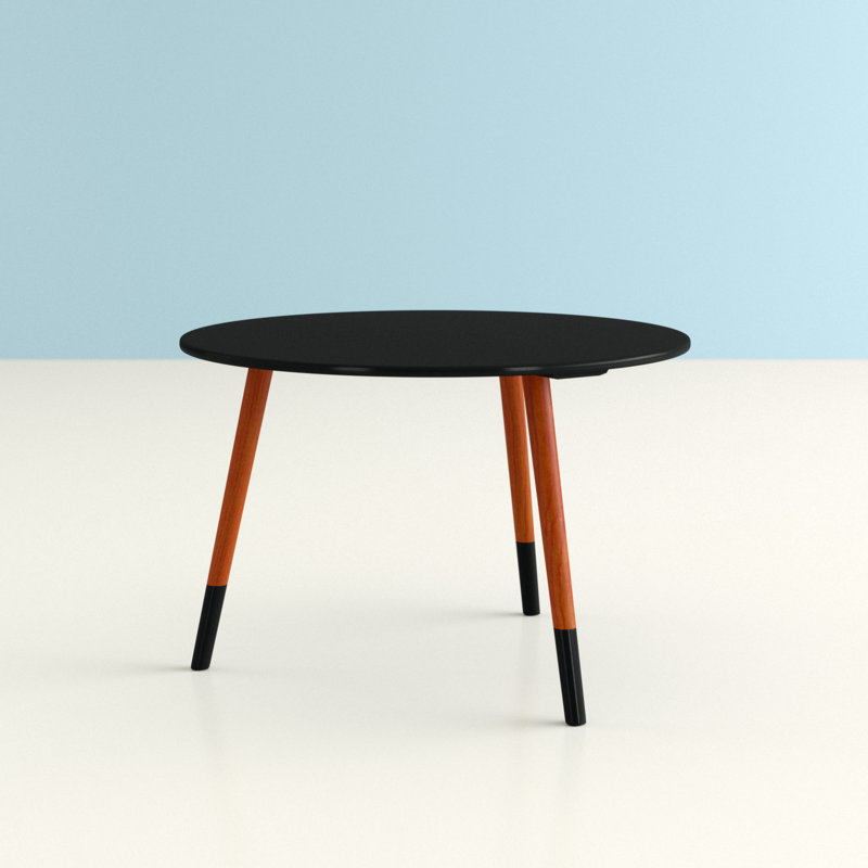 Table basse à 3 pieds Danka, Noir / Noyer