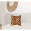 Coussin décoratif à chevrons-118870411