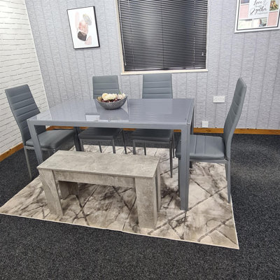 Flanagan 6 - Person Dining Set
