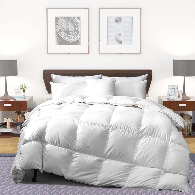 All Season Down & Feather Blend Comforter 600in³/oz Fill Power, California King