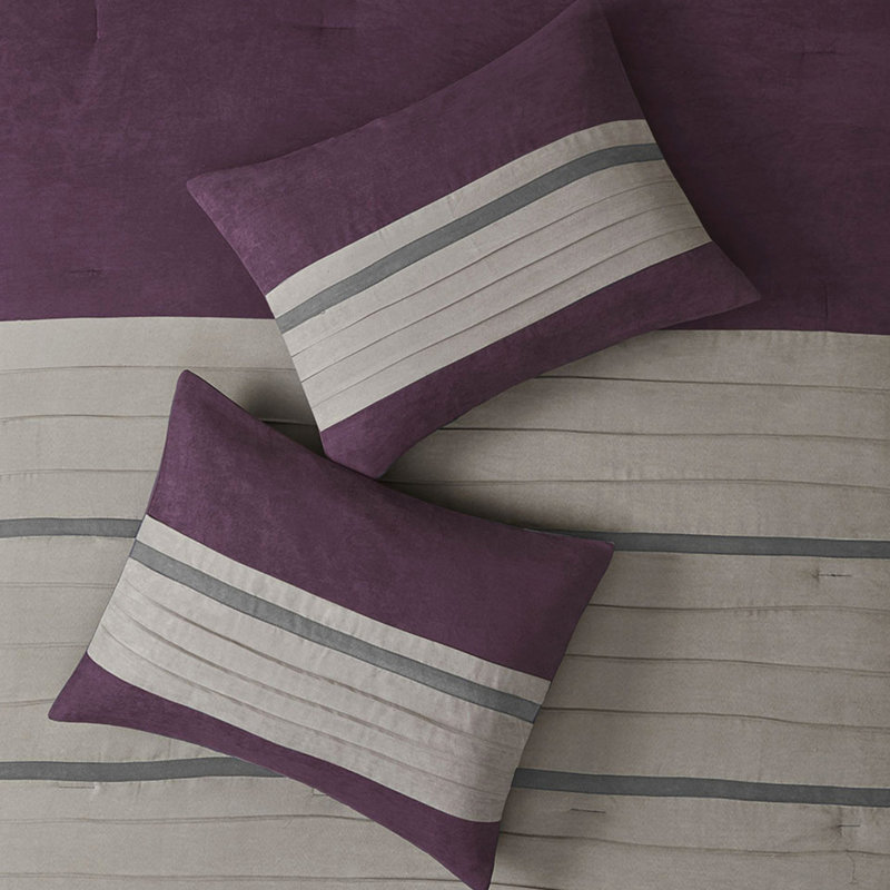 Édredon 7 pièces en très grand daim mauve, style transitionnel, coussins brodés, 2 taies décoratives, 1 jupe de lit, taies décoratives assorties