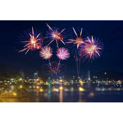 Feu d'artifice dans le ciel de minuit - photographie sur toile tendue