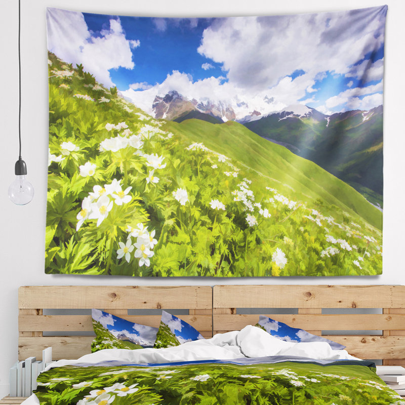 Tapisserie paysage de fleurs dans les montagnes, H 50 po x l 60 po