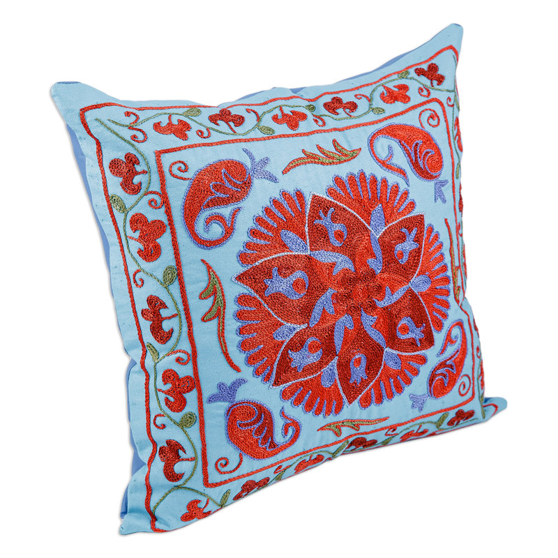 Housse de coussin en coton brodée Novica