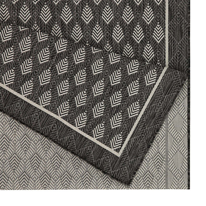 Versatile Indoor/Outdoor Area Rug, Rectangle 5'3" x 7'3"