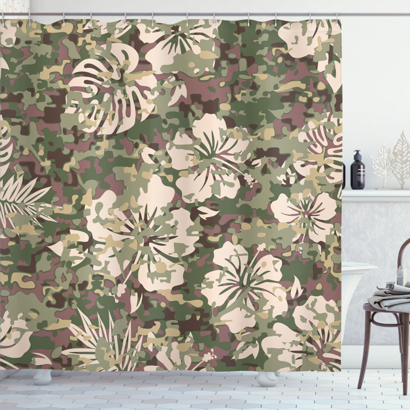 Ensemble de rideau de douche Camo + crochets, H 69 po x l 105 po