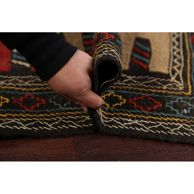 Tapis de la zone en laine rouge/beige/noir 3 pi 9 po x 5 pi 6 po one-of-kind-noué la main