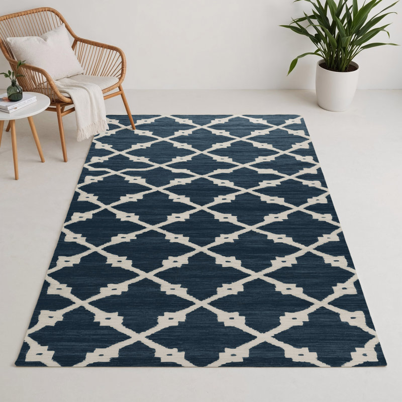 Trellis Gray Indoor and Outdoor Area Rug, Rectangle 5' x 7'