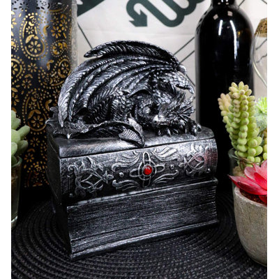 Figurine Iftekhar Ebros