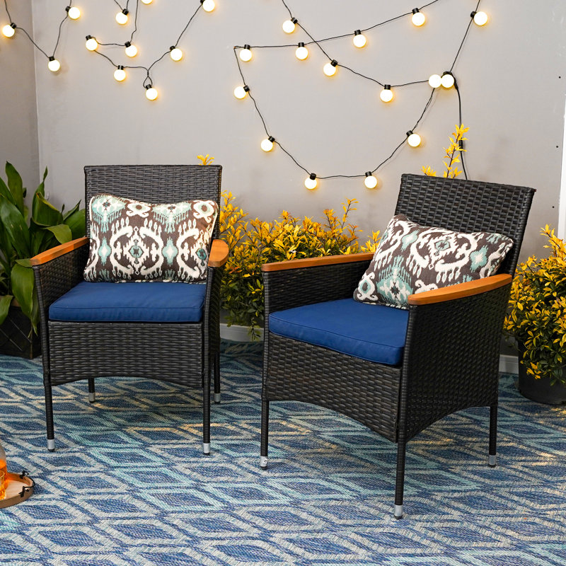 Chaise de patio avec coussin Alyah