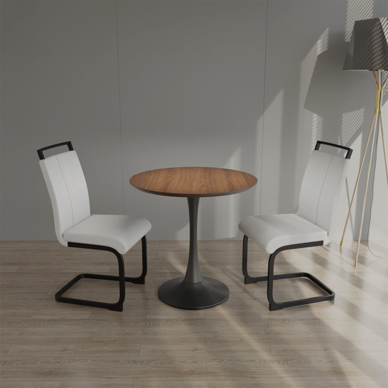 Ensemble de table de salle à manger et de chaises exquis pour des réunions intimes