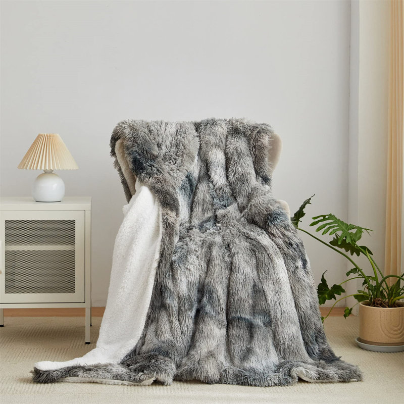 Adalayna Blanket