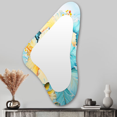 Hibiscus jaune sur fond bleu subtil - Miroir mural traditionnel hibiscus irrégulier