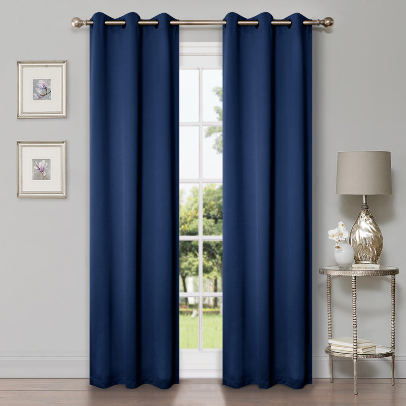 Paire de rideaux obscurcissant avec œillets Millendon, Glycine, L 42 po x L 96 po