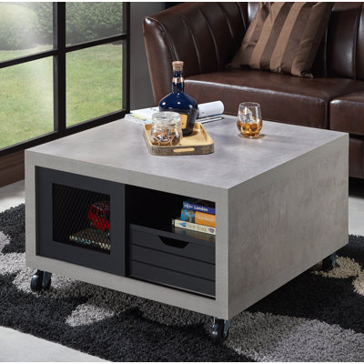 Table basse roulante industrielle avec rangement en noir