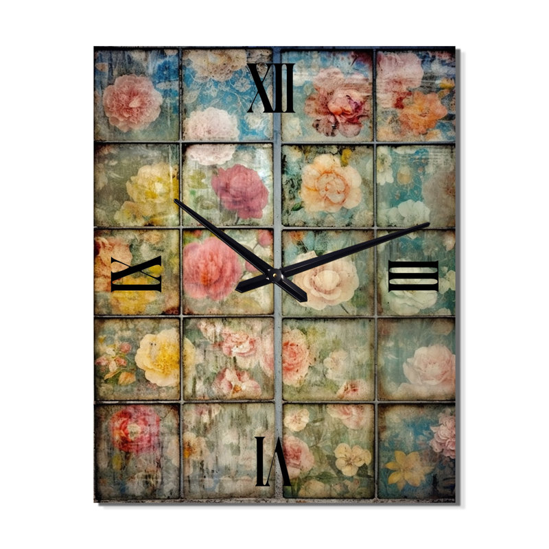 Horloge murale rétro «Elegant Vintage Collage Of Blossoming Roses», Petit