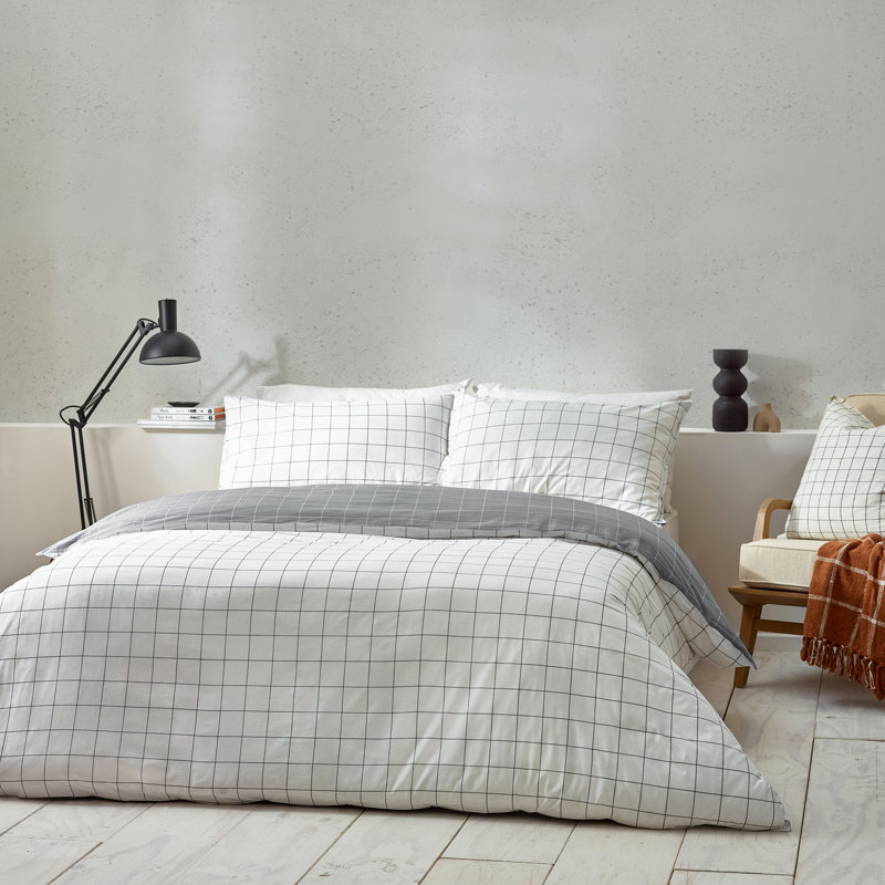 Howarth Check Cotton Chequered Duvet Cover Set with Pillowcases Included, White/Black, Super King - 2 Standard Pillowcases