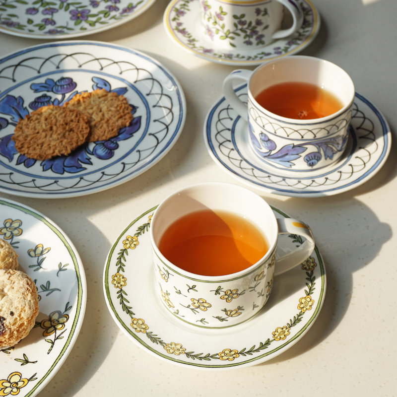 Daisy Chain Bone China Teacup