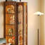 Armoire vitrée 19,69 "de style Mid-Century en frêne massif brun