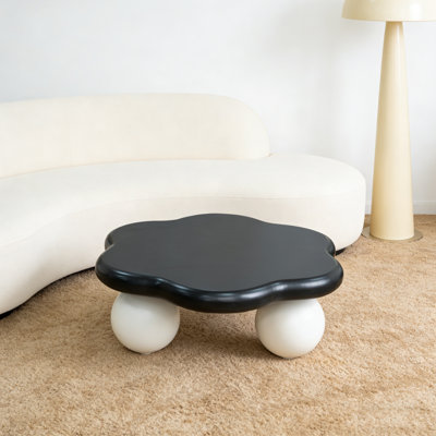 Table basse de 35 po en forme de nuage de couleur contrastante, table basse minimaliste moderne en forme de pétale avec pieds sphériques, table de salon pour petit appartement adaptée aux enfants et aux animaux, pieds noirs
