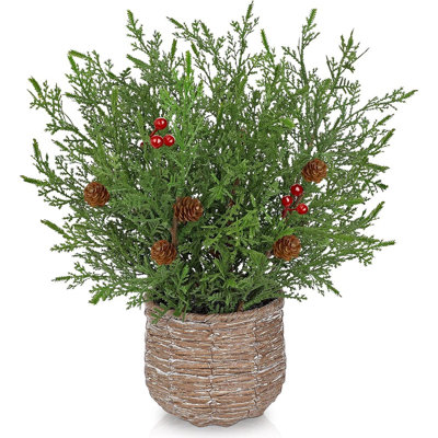 Centre de table de Noël artificiel en pot - 12 po Faux pin Norfolk avec pommes de pin et baies rouges dans un pot en bois tissé, décor d'hiver de maison de campagne, table et manteau de cheminée