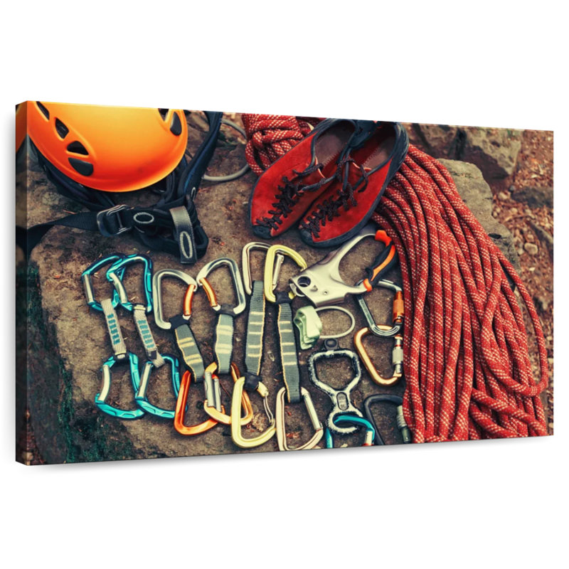 Sireci Climbing Gear, 8" H x 12" W