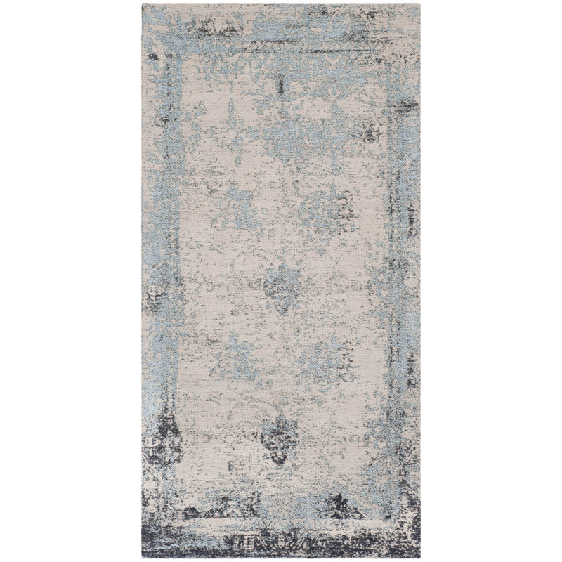 Tapis bleu Sarvis, Rectangle 2 pi 4 po x 4 pi 8 po