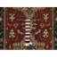 Tapis de couloir 2 pi 6 po x 8 pi rouge noué à la main avec motif Dileo néo-zélandais tissé à la main et tissé plus dense