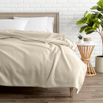 Lightweight Polar Fleece Blanket