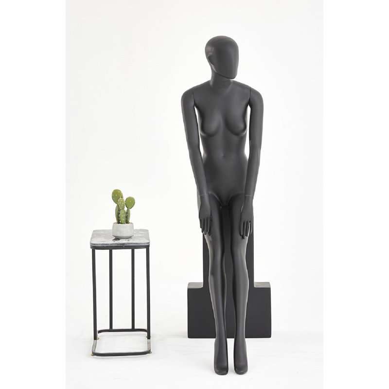Altonette People Statue, Black
