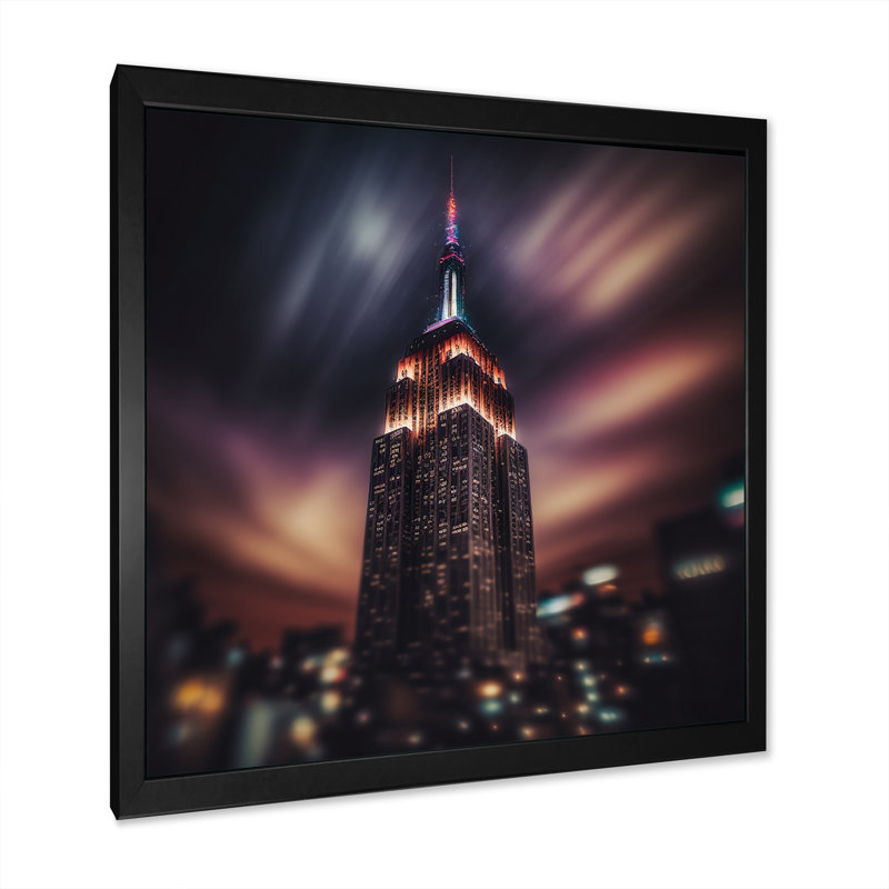 «Empire State Building Tilt Shift in the Night Lights V», reproduction sur toile, H 24 po x l 24 po x P 1 po