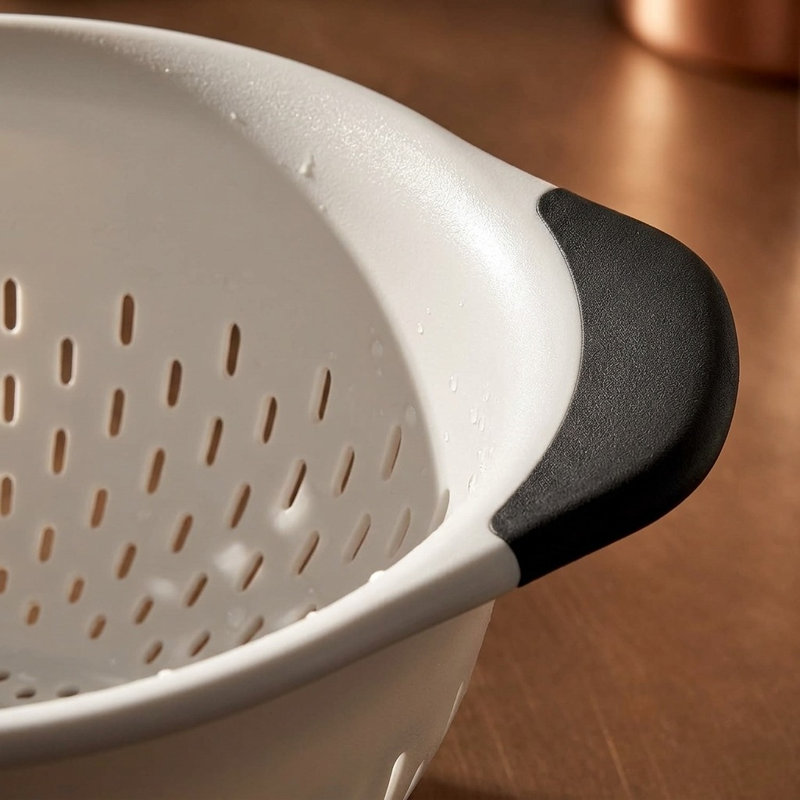 3 Qt Plastic Colander with Non-Slip Handles & Fast Draining Design