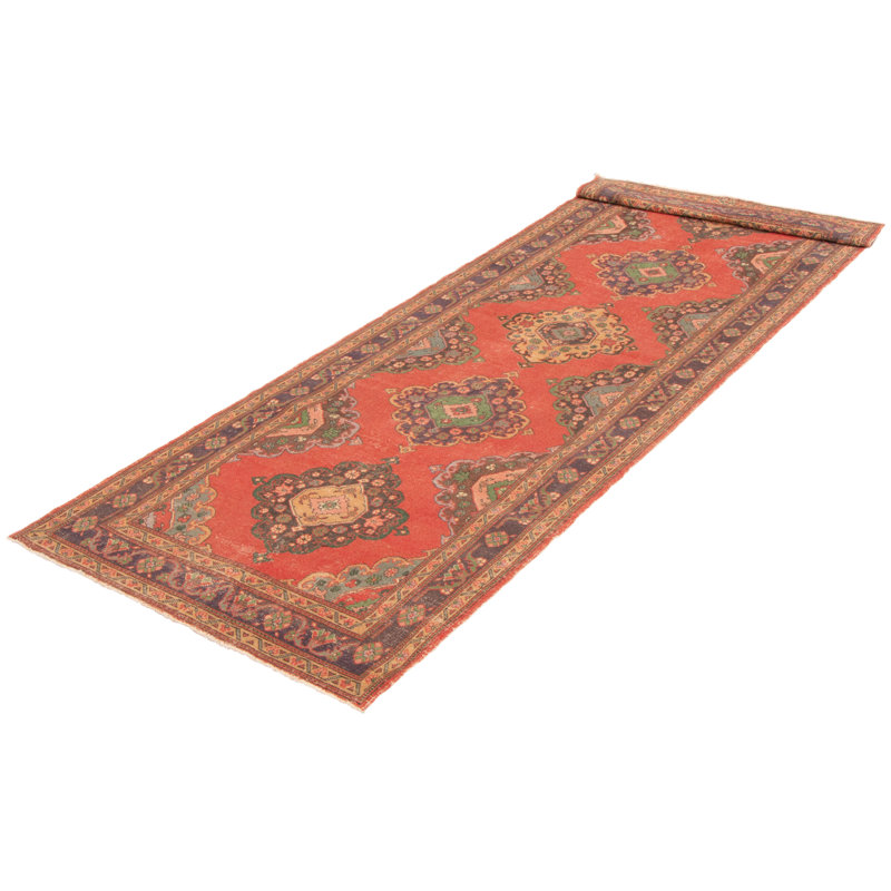 Tapis rouge rétro Anadol 4 pi 8 po x 13 pi 9 po