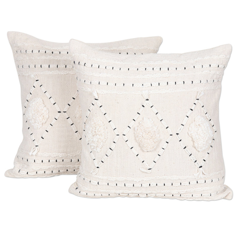  Housse de coussin en coton brodé