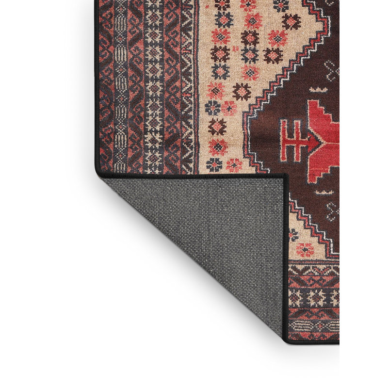 Oriental Indoor Rug, Rectangle 5' x 7'
