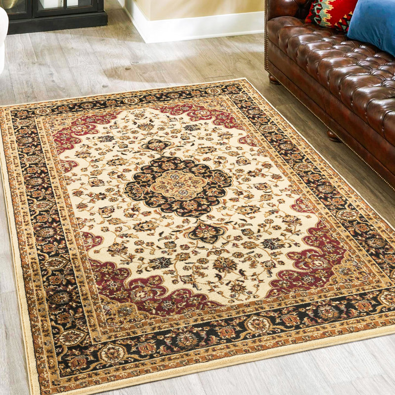 Tapis crème au design classique, 94 po Polypropylène de 7 pi 10 x 3 po, matériau de réglage