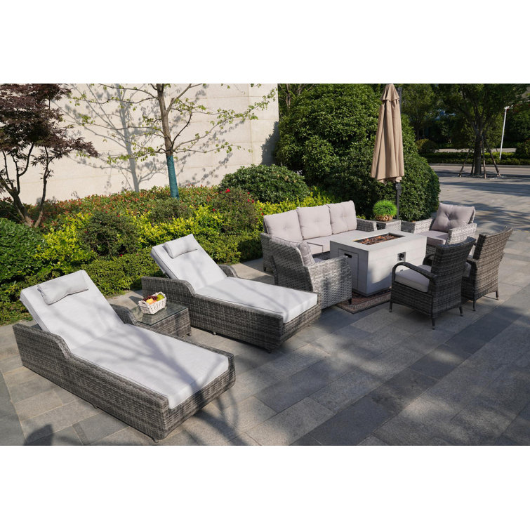 4 Piece Rattan Complete Patio Set with Cuhions