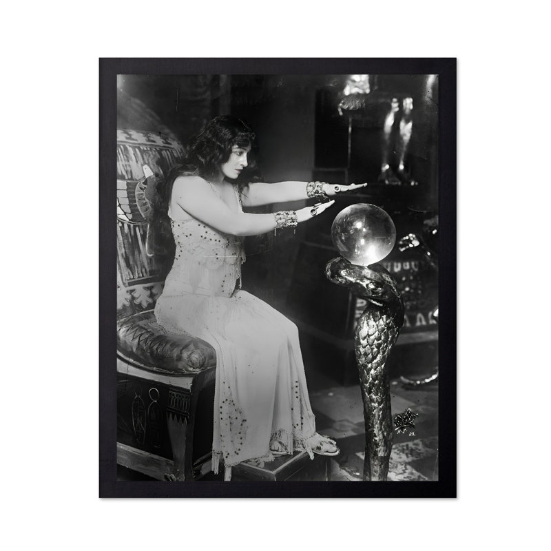 Fortune Teller No3, Cadre noir, Affiche, H 24 po x l 32 po