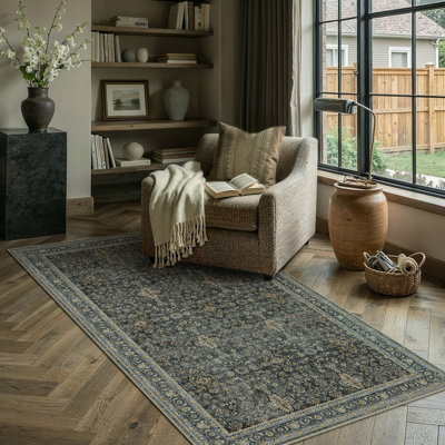 Tapis noir vieilli Rhys