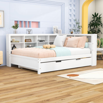 Lit de jour en bois avec lit gigogne simple, tablette de rangement et ports de chargement USB