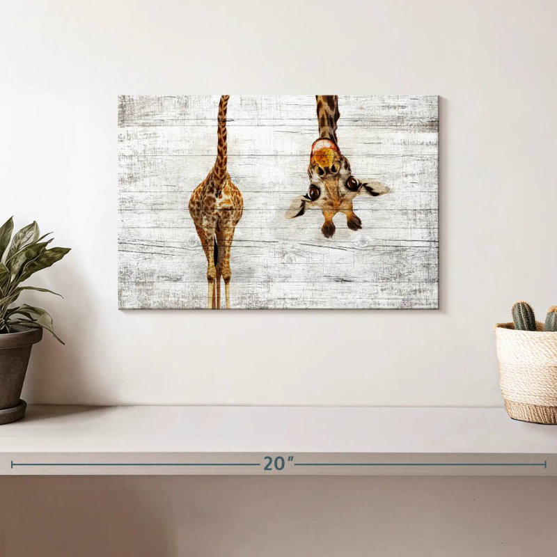 Girafe en bois, H 8 po x l 12 po